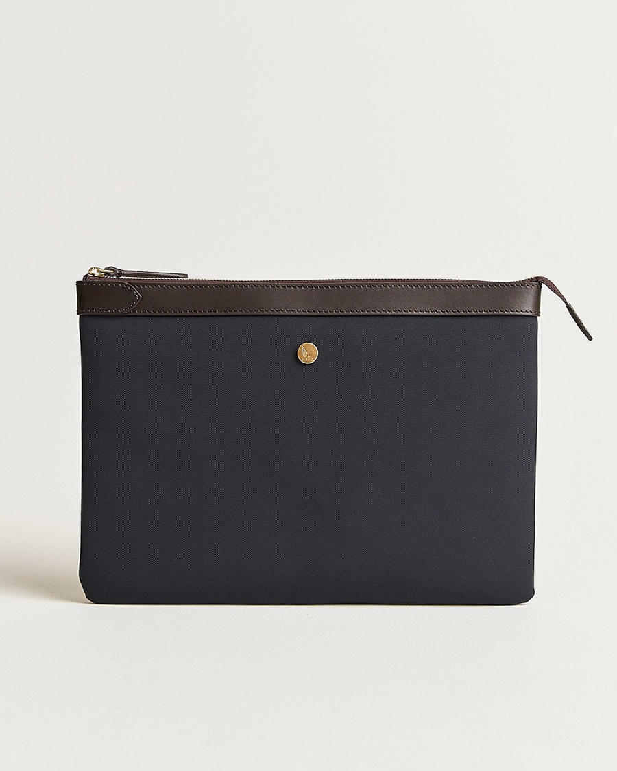 Mismo M/S Nylon Pouch Large Navy/Dark Brown – Blå