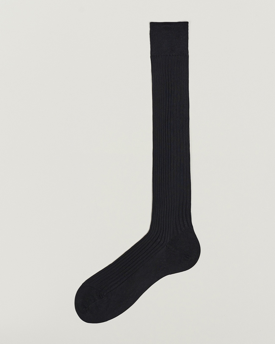 Pantherella Baffin Silk Long Sock Black – Svart