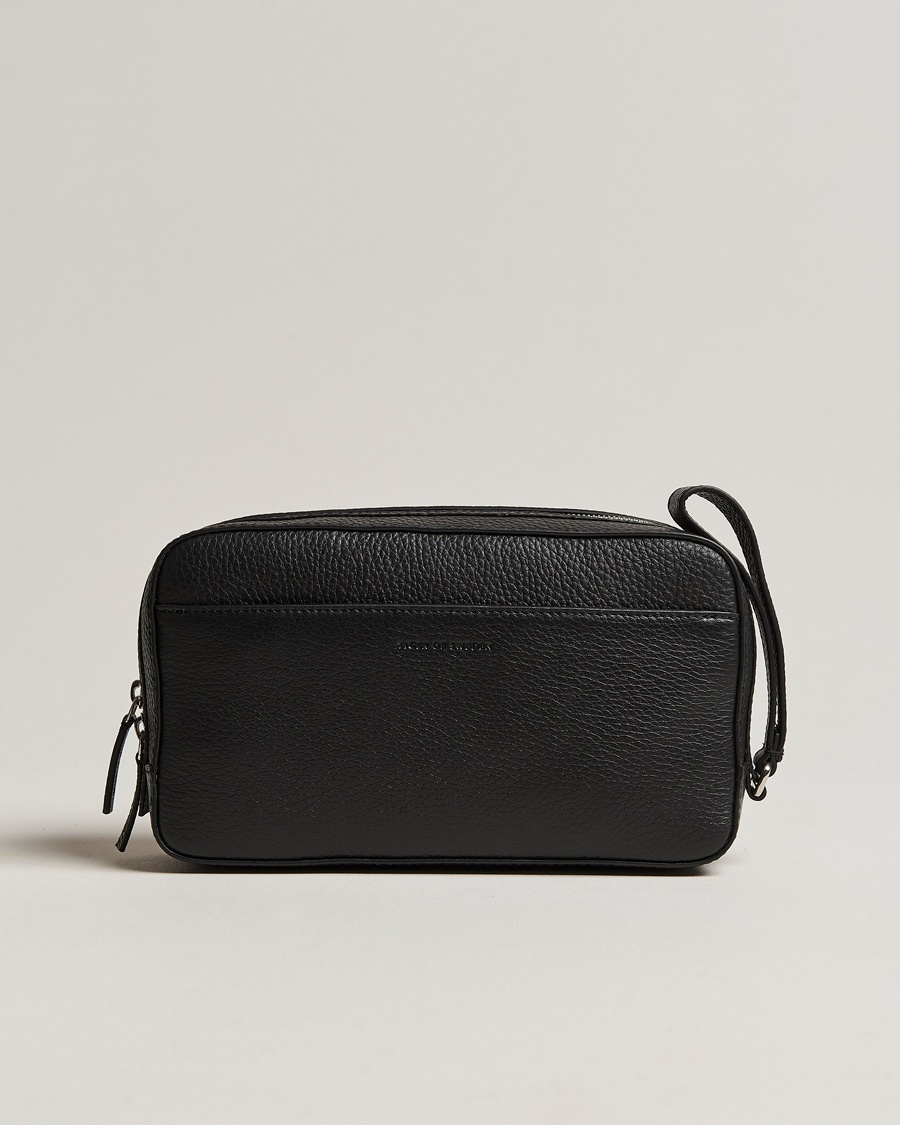 Herr | Necessärer | Tiger of Sweden | Wes Grained Leather Toilet Bag Black