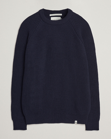 Herr | Stickade tröjor | Peregrine | Ford Knitted Wool Jumper Navy