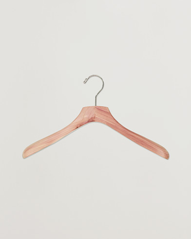 Herr | Care with Carl | Care with Carl | Cedar Wood Jacket Hanger
