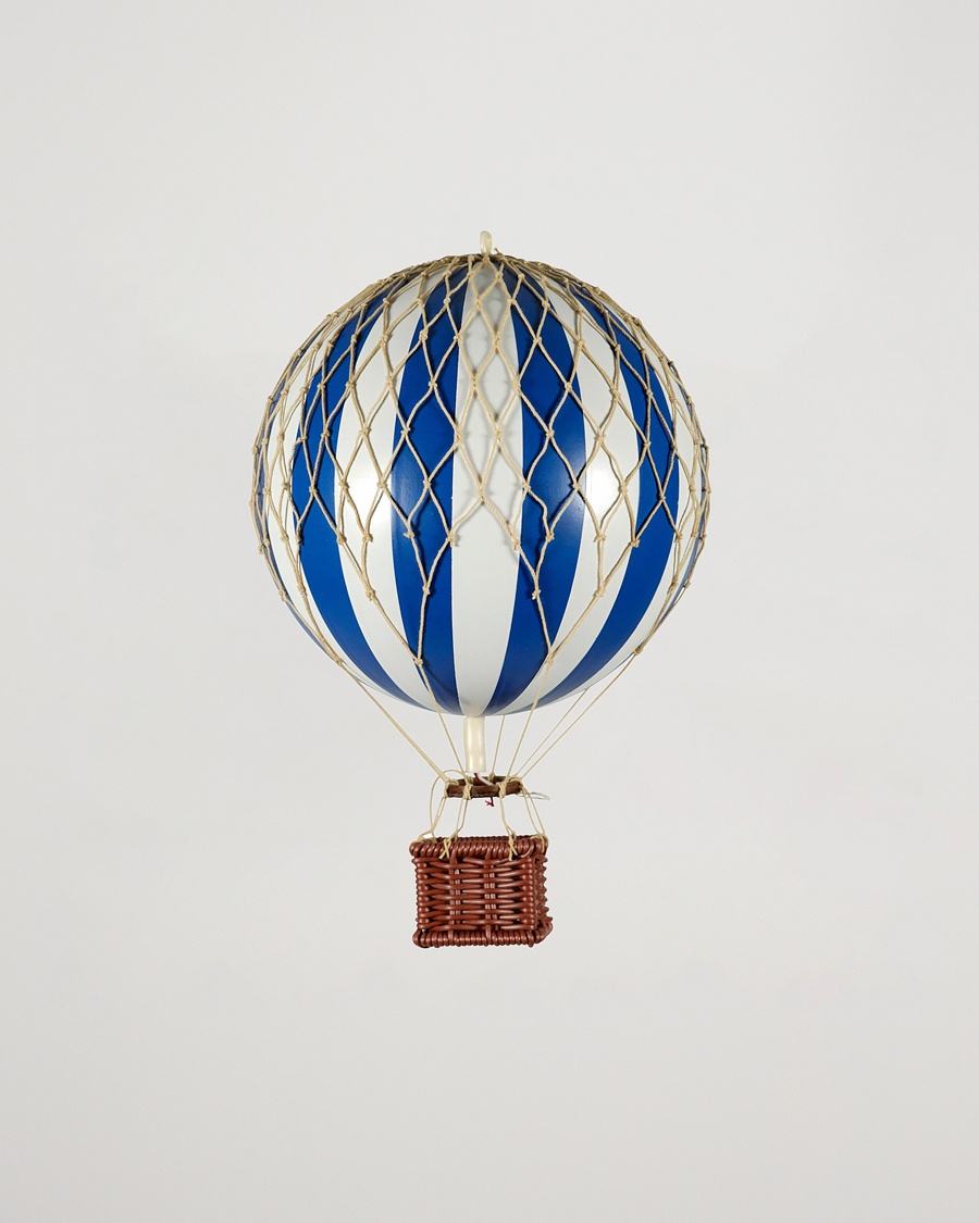 Herr | Authentic Models | Authentic Models | Travels Light Balloon Blue/White