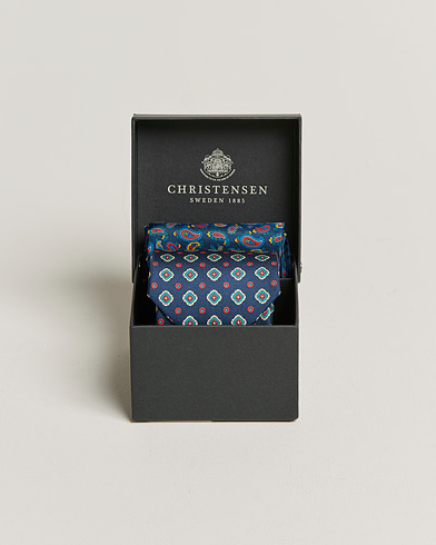 Herr |  | Amanda Christensen | Box Set Silk 8cm Tie and Twill Pocket Square Navy