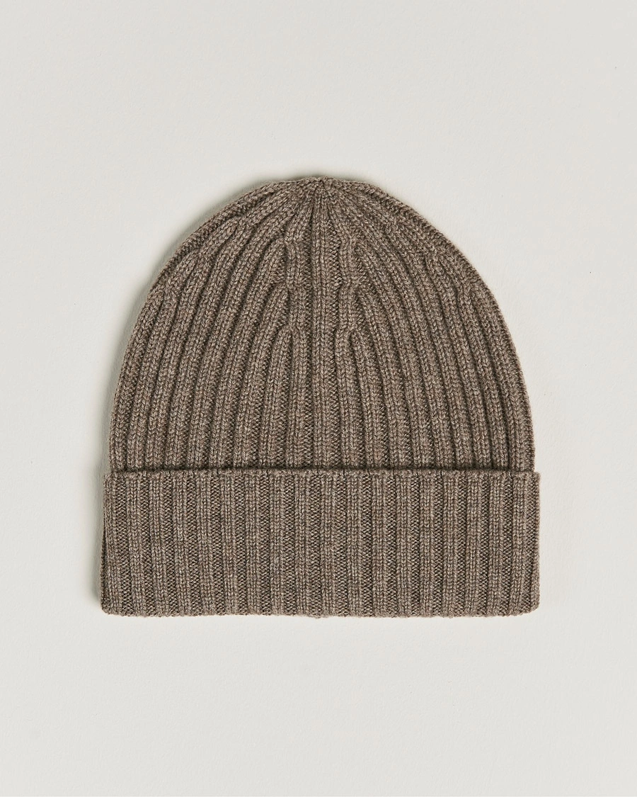 Herr | Mössor | Piacenza Cashmere | Ribbed Cashmere Beanie Taupe