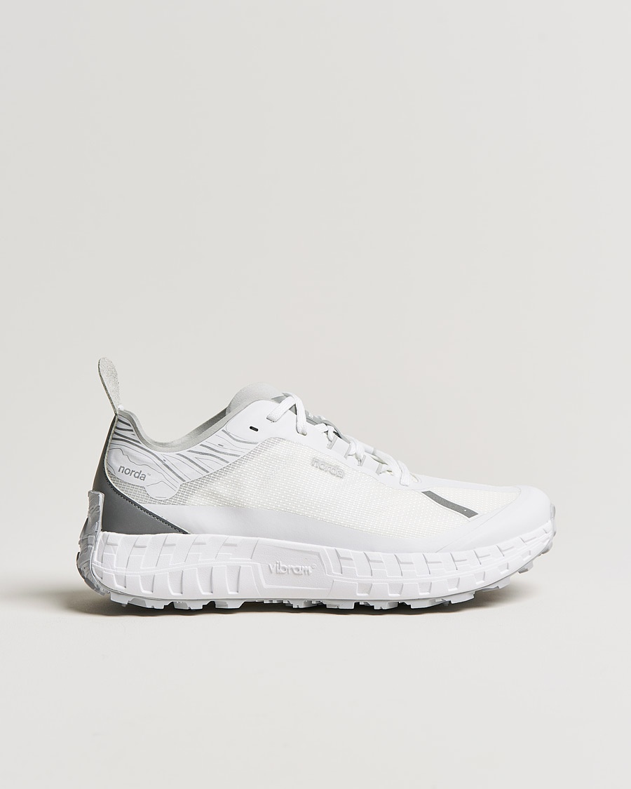  001 Running Sneakers White