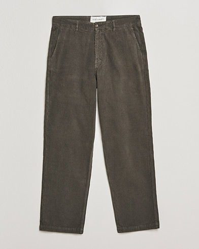 Herr | Byxor | A Day's March | Redwood Cord Trousers Olive