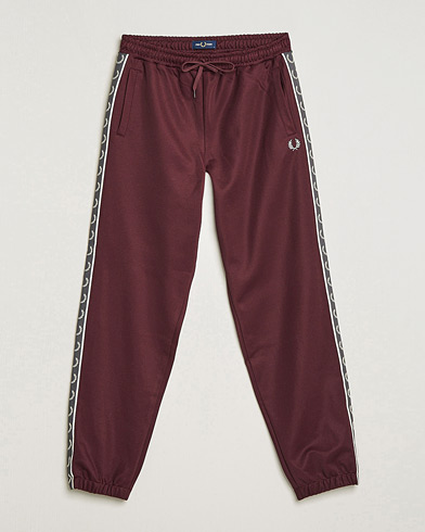 Herr | Mjukisbyxor | Fred Perry | Taped Track Pants Oxblood