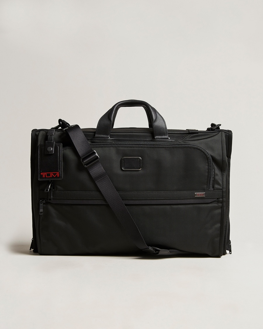 TUMI Alpha 3 Garment Tri-Fold Carry On Black – Svart