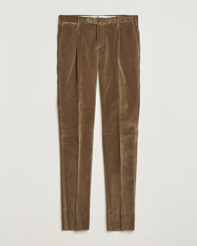 Herr | Quiet Luxury | PT01 | Slim Fit Pleated Corduroy Trousers Taupe