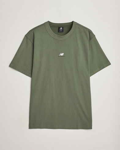 Herr | Kortärmade t-shirts | New Balance | Athletics Graphic T-Shirt Deep Olive Green