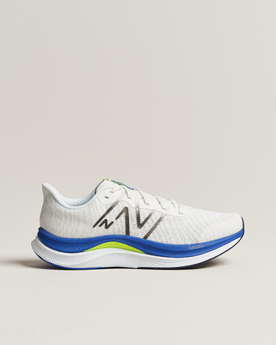 Herr | Running sneakers | New Balance Running | FuelCell Propel v4 White