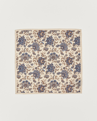 Herr | Näsdukar | Amanda Christensen | Wool Flannel Large Flower Pocket Square Creme
