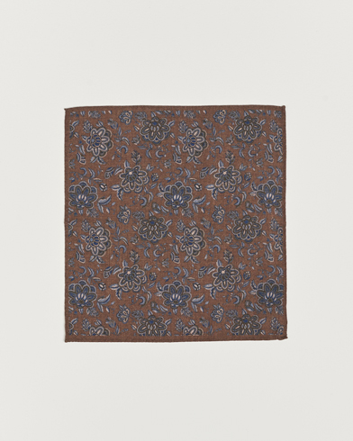 Herr | Näsdukar | Amanda Christensen | Wool Flannel Large Flower Pocket Square Brown