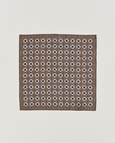 Herr | Näsdukar | Amanda Christensen | Linen Printed Medallion Pocket Square Brown