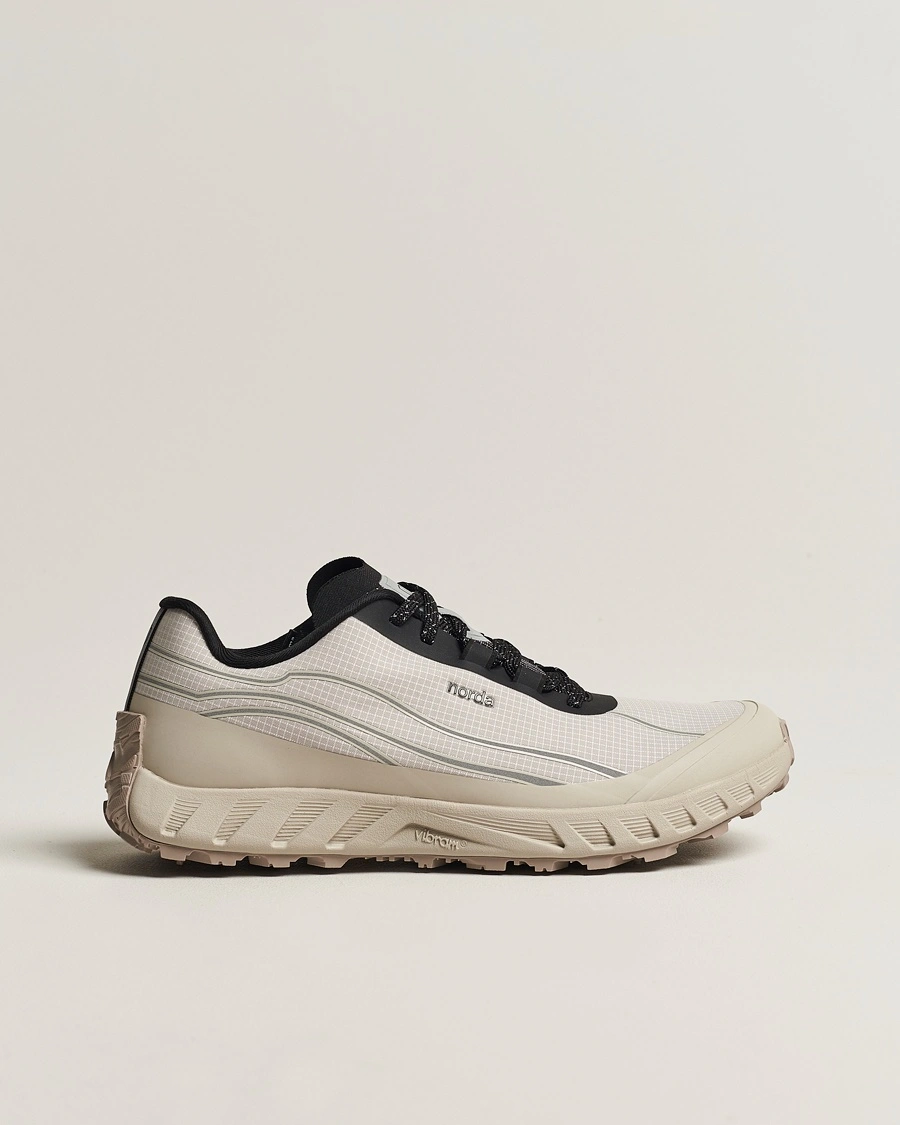 Herr | Löparskor | Norda | 002 Running Sneakers Cinder