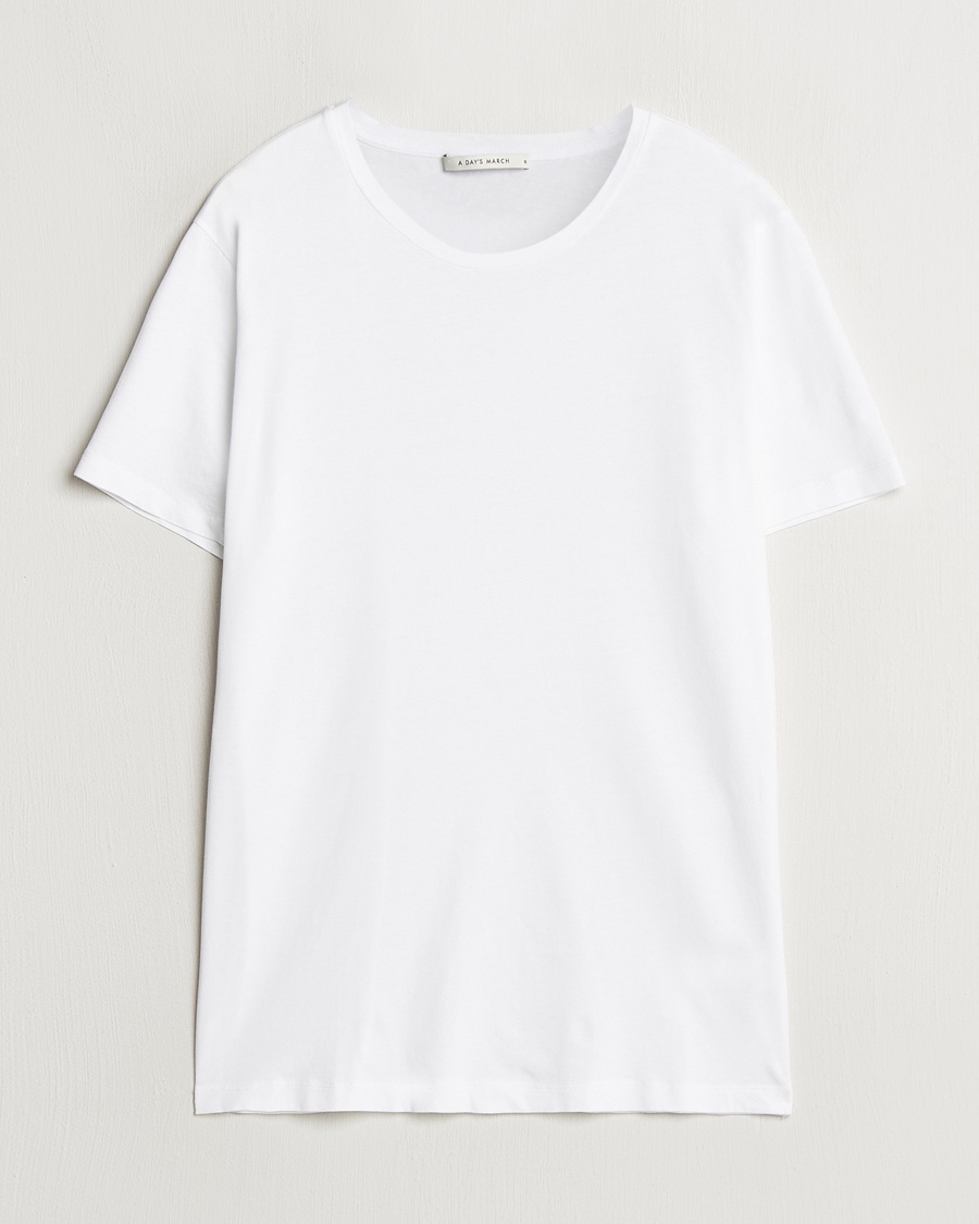 A Day's March Lightweight T-Shirt White – Vit