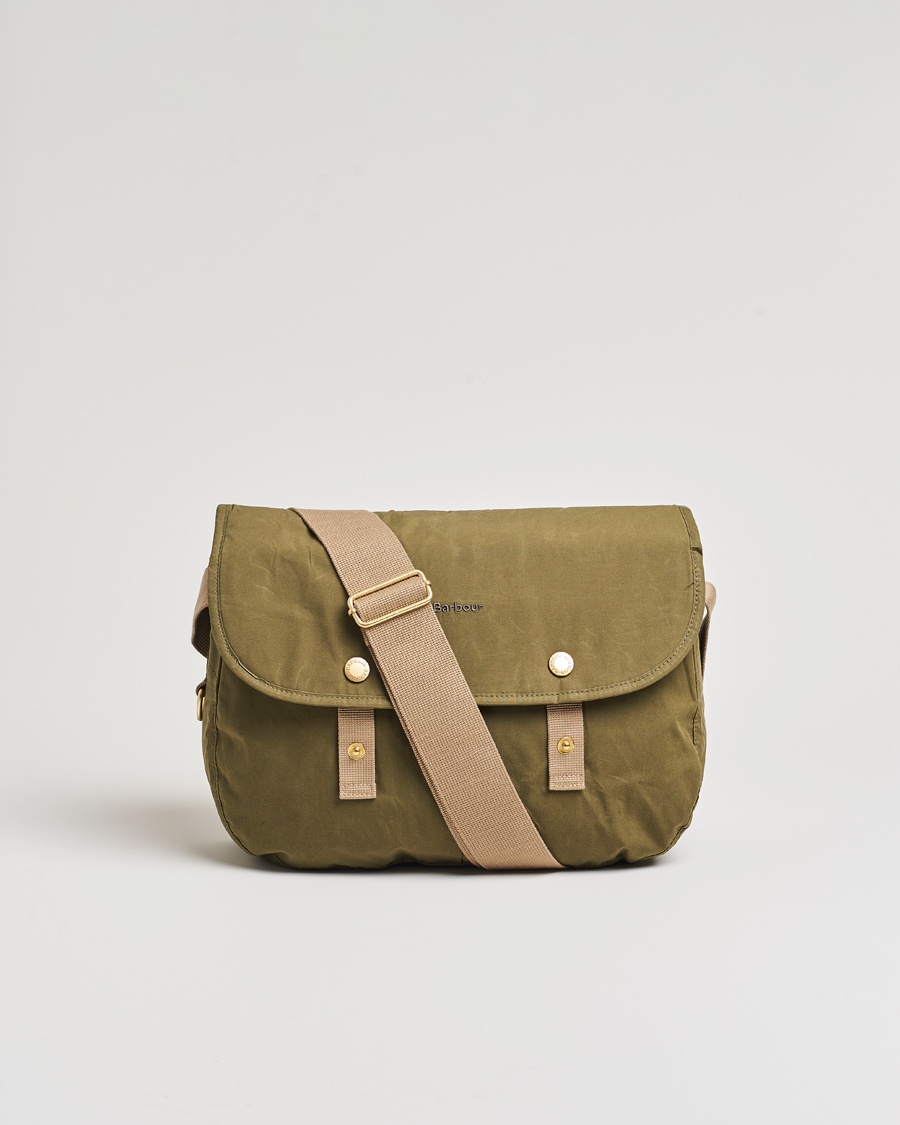 Herr | Axelremsväskor | Barbour Lifestyle | Transport Riever Crossbody Bag Dusky Green