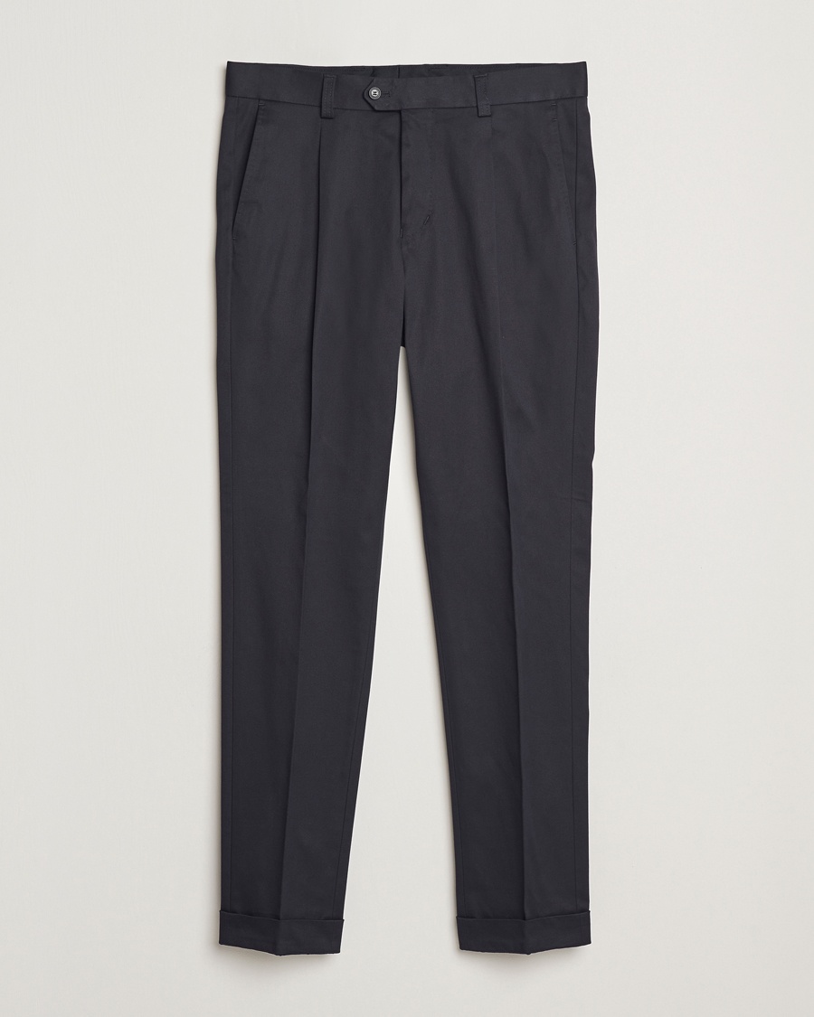 Herr | Udda kavaj | Tiger of Sweden | Tenuta Pleated Cotton Trousers Light Ink