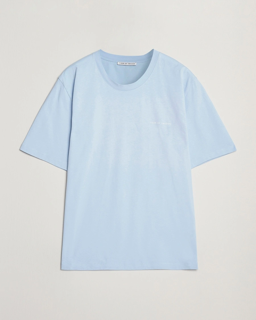 Herr | Kortärmade t-shirts | Tiger of Sweden | Pro Cotton Logo T-Shirt Light Blue