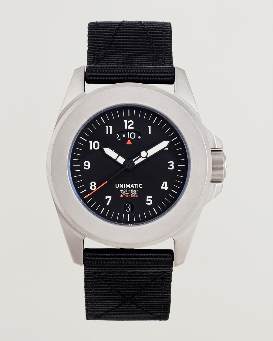 UNIMATIC UT4 GMT Toolwatch Black – Svart