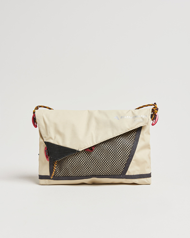 Klättermusen Hrid WP 3L Accessory Bag Clay – Grå