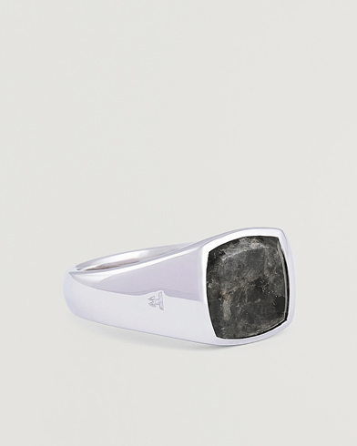 Tom Wood Kay Ring Black Larvikite – Svart