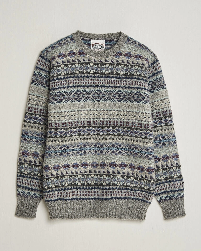 Jamieson's of Shetland Jamiesons Of Shetland All Over Fair Isle Pullover Crew Neck Light Grey – Grå