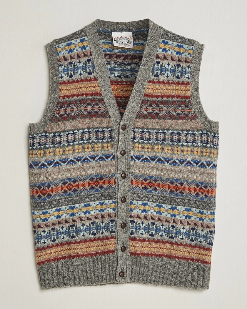 Jamieson's of Shetland Jamiesons Of Shetland All Over Fair Isle Waistcoat Grey – Grå
