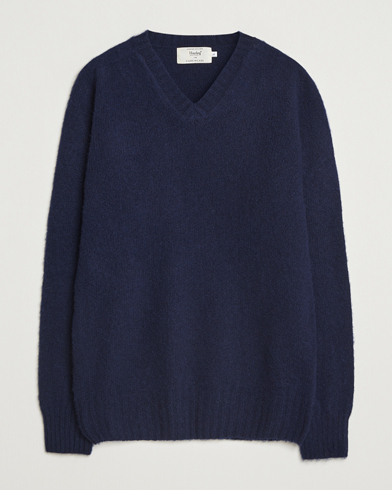 Harley Of Scotland for Care of Carl Harley Of Scotland Brushed Supersoft Lambswool V-Neck Navy – Blå