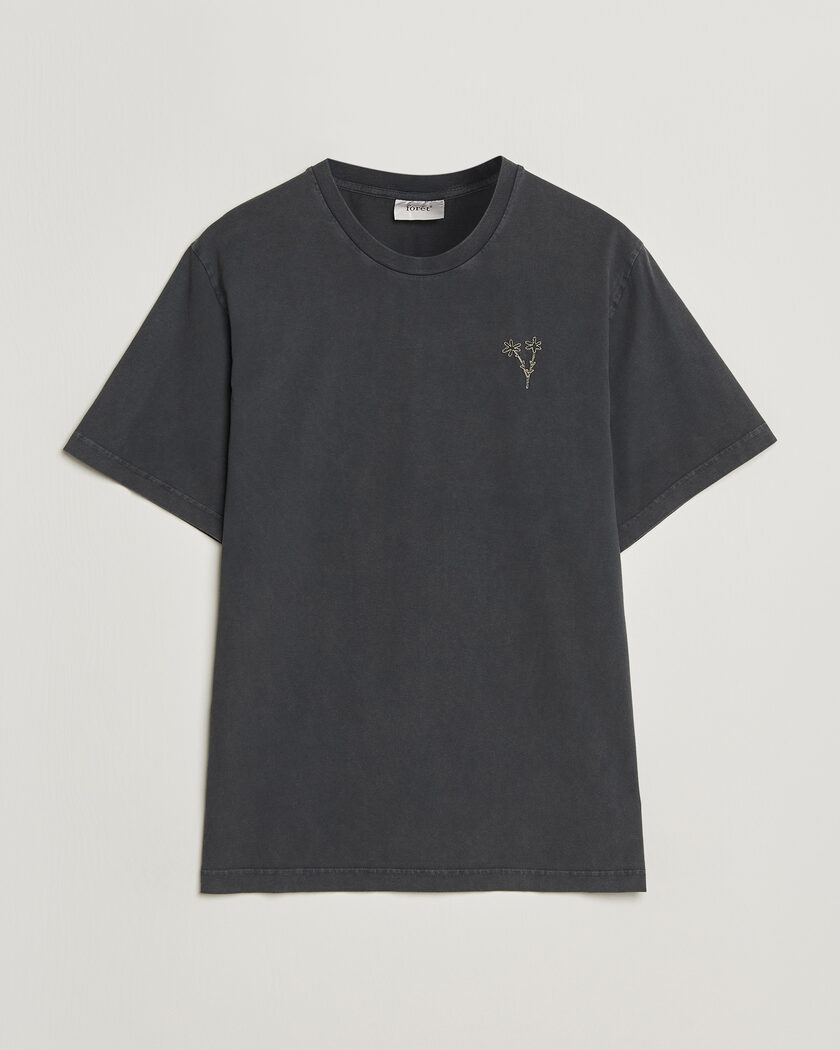 Forét Bouquet T-Shirt Washed Black – Svart