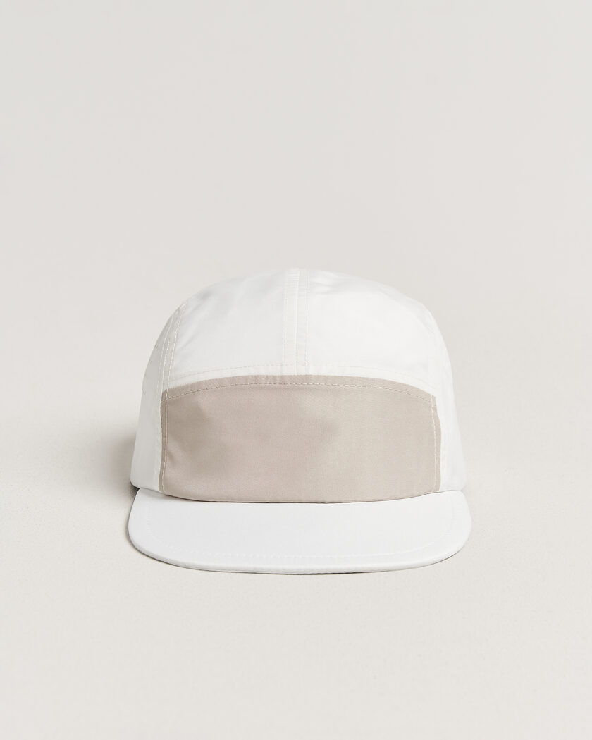 Peak Performance Lightweight Cap White/Sand Fog – Vit