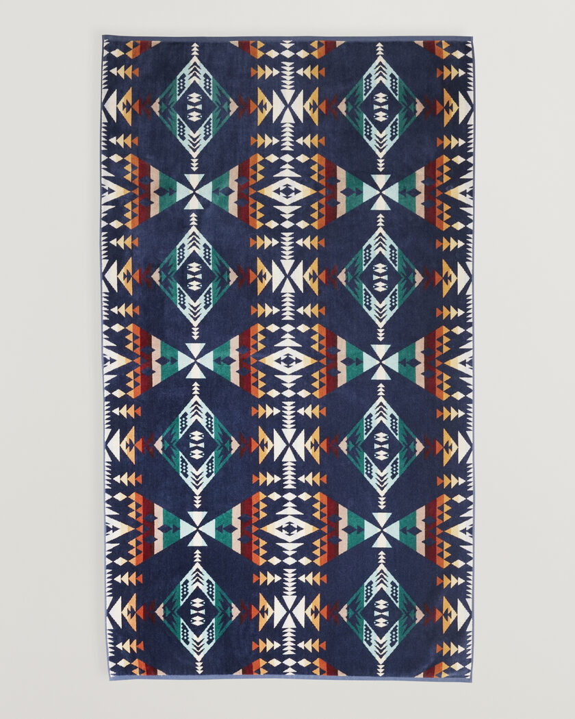 Pendleton Oversized Jacquard Spa Towel Diamond Peak – Flerfärgad