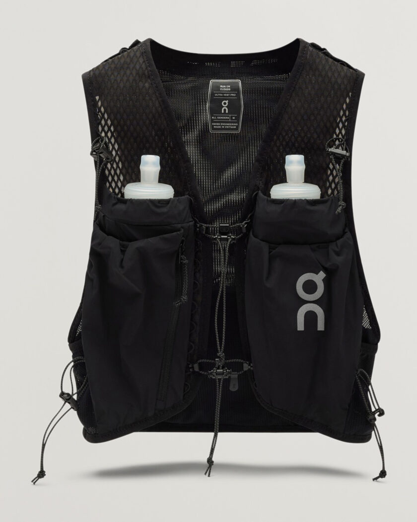 On Ultra Vest Pro 10L Black – Svart