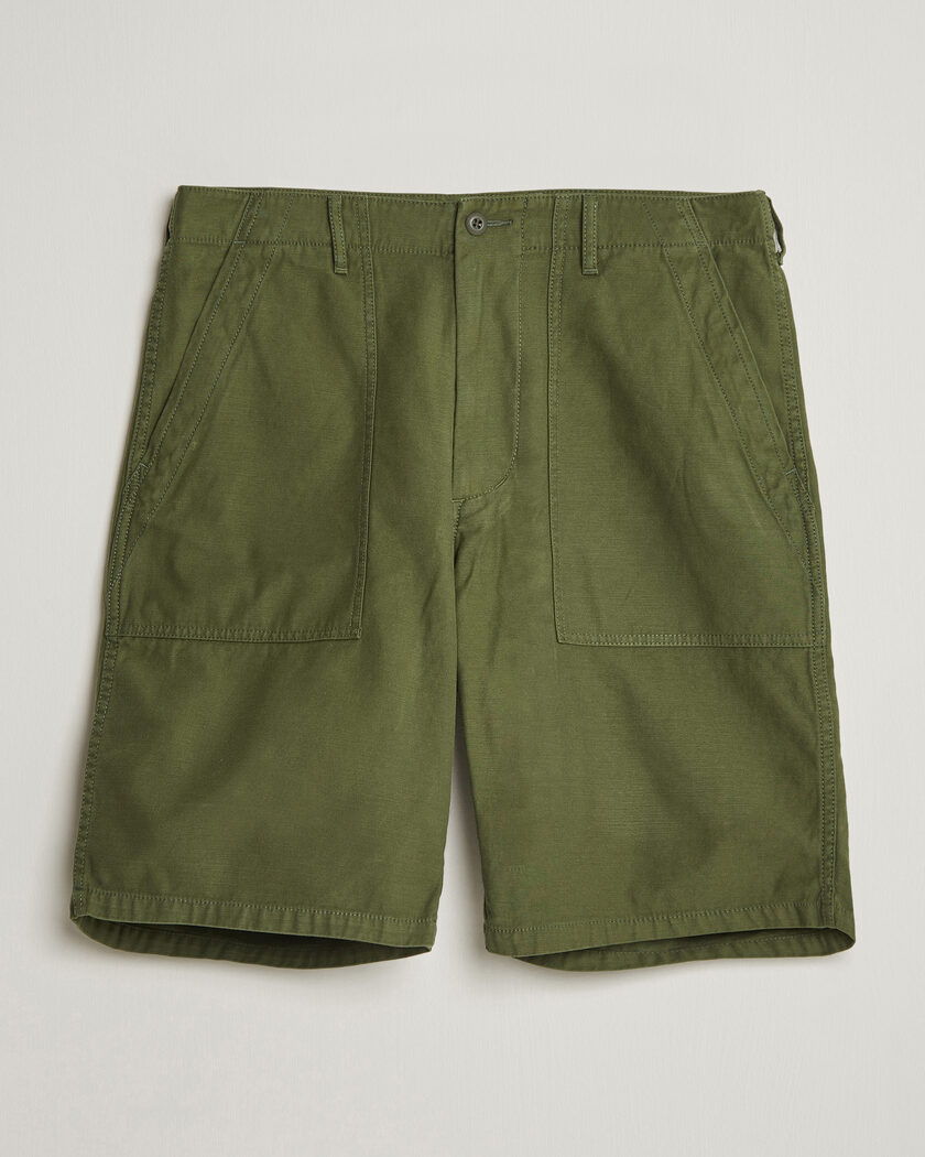 BEAMS PLUS MIL Utility Sateen Shorts Olive – Grön