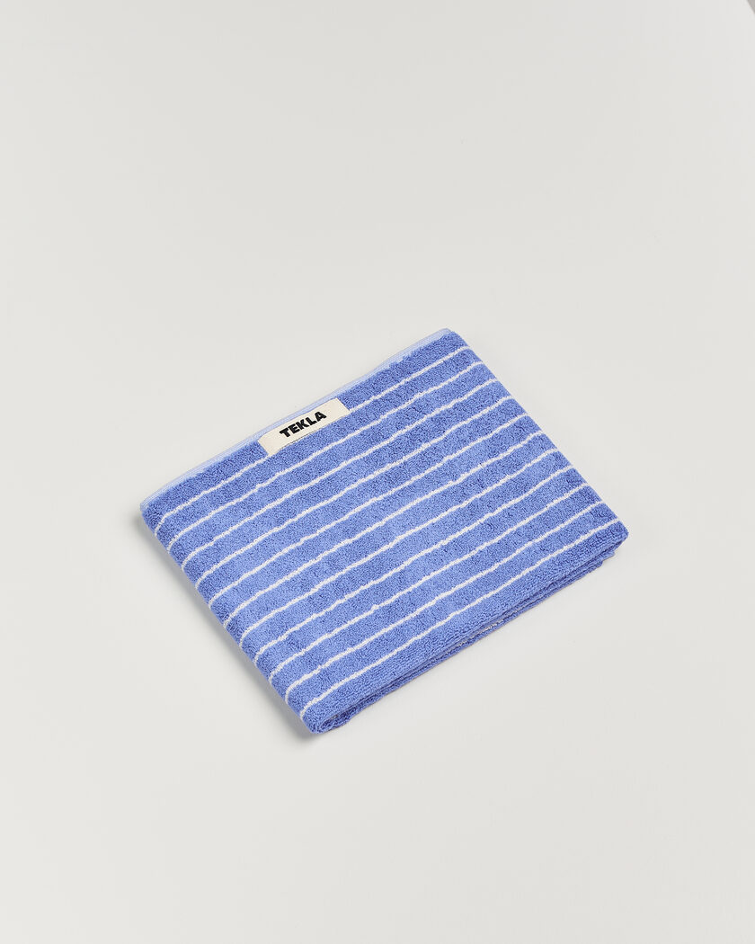 Tekla Organic Terry Hand Towel Clear Blue Stripes – Flerfärgad