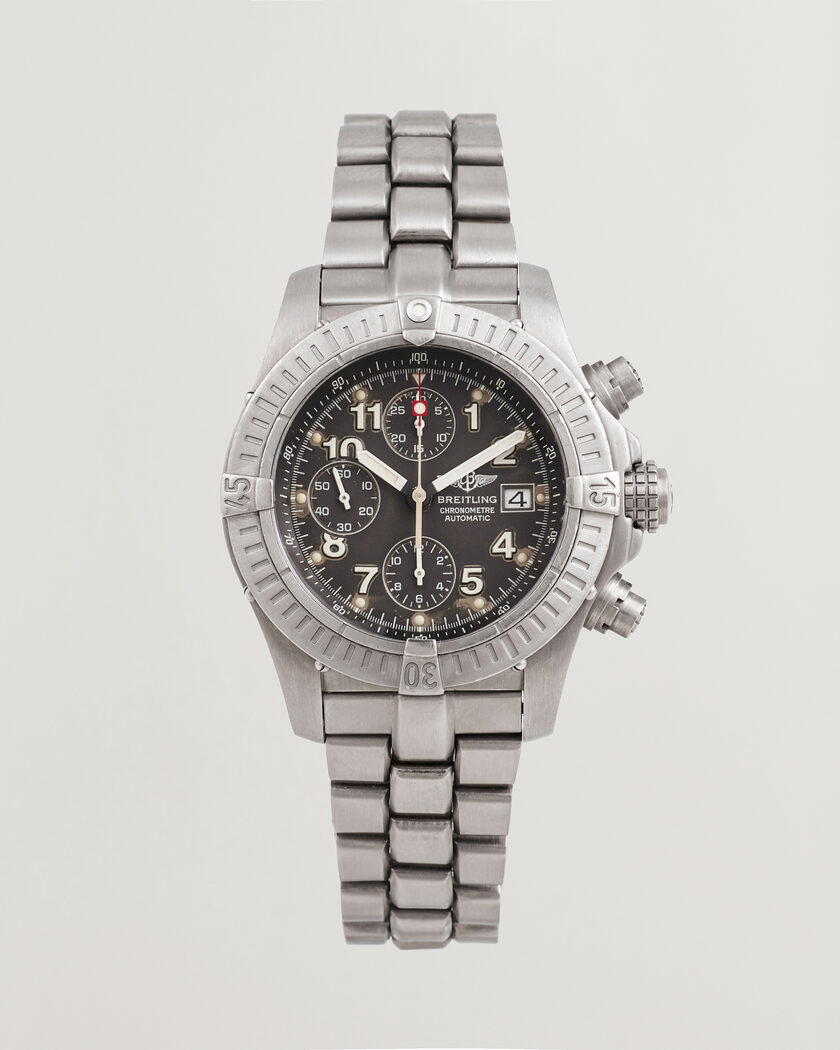 Breitling Pre-Owned Avenger Titanium Chrono 