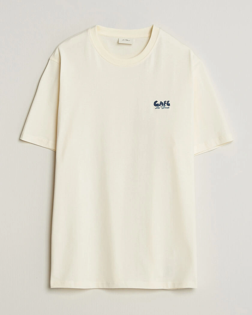 LES DEUX Café Backprint T-Shirt Light Ivory – Vit