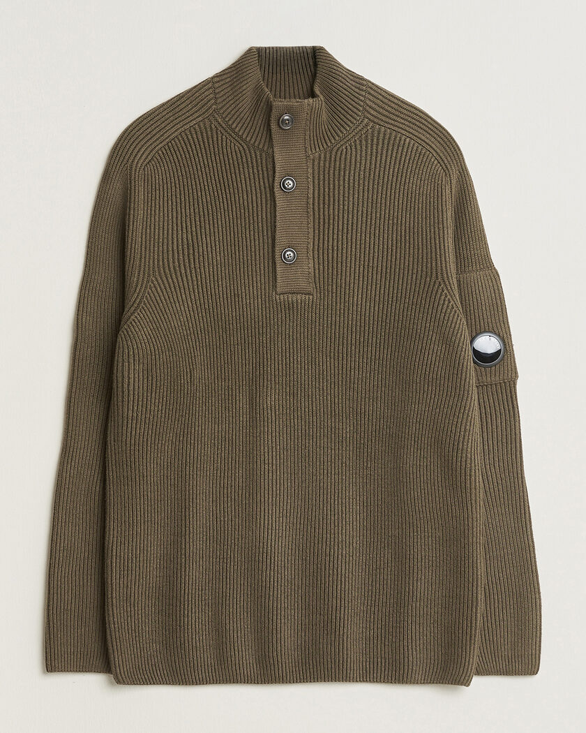 C.P. Company Full Rib Knitted Cotton Half Button Dark Green – Grön