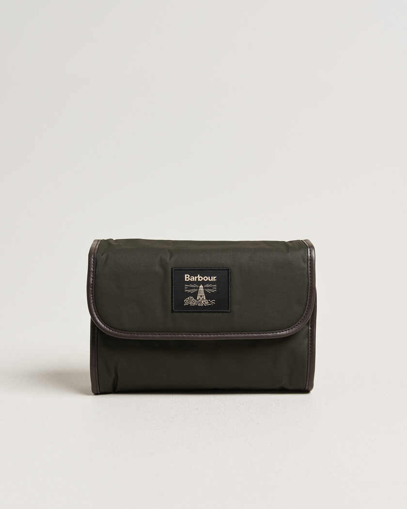 Barbour Lifestyle Wax Hanging Washbag Olive – Grön