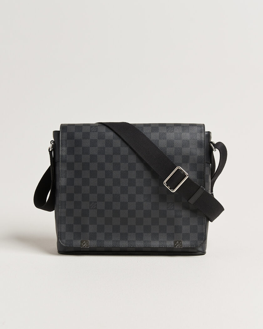 Louis Vuitton Pre-Owned Louis Vuitton District Messenger Bag MM Damier Graphite – Grå