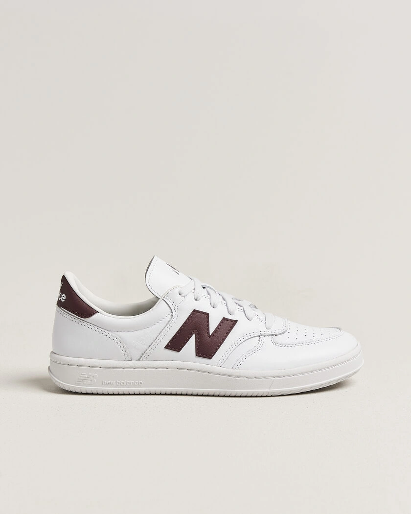 New Balance T500 Sneakers White/Cherry – Vit