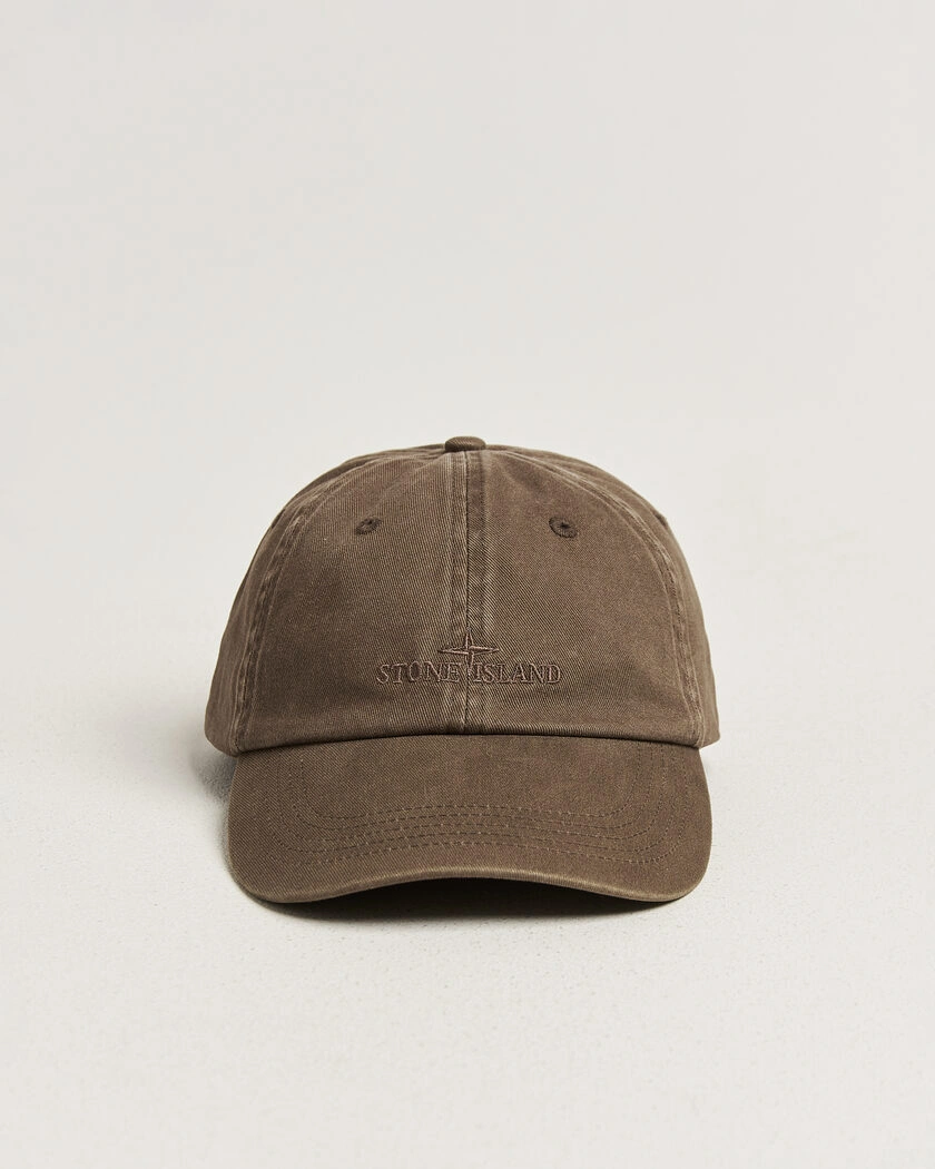 Stone Island Brushed Cotton Gabardine Cap Umber – Röd