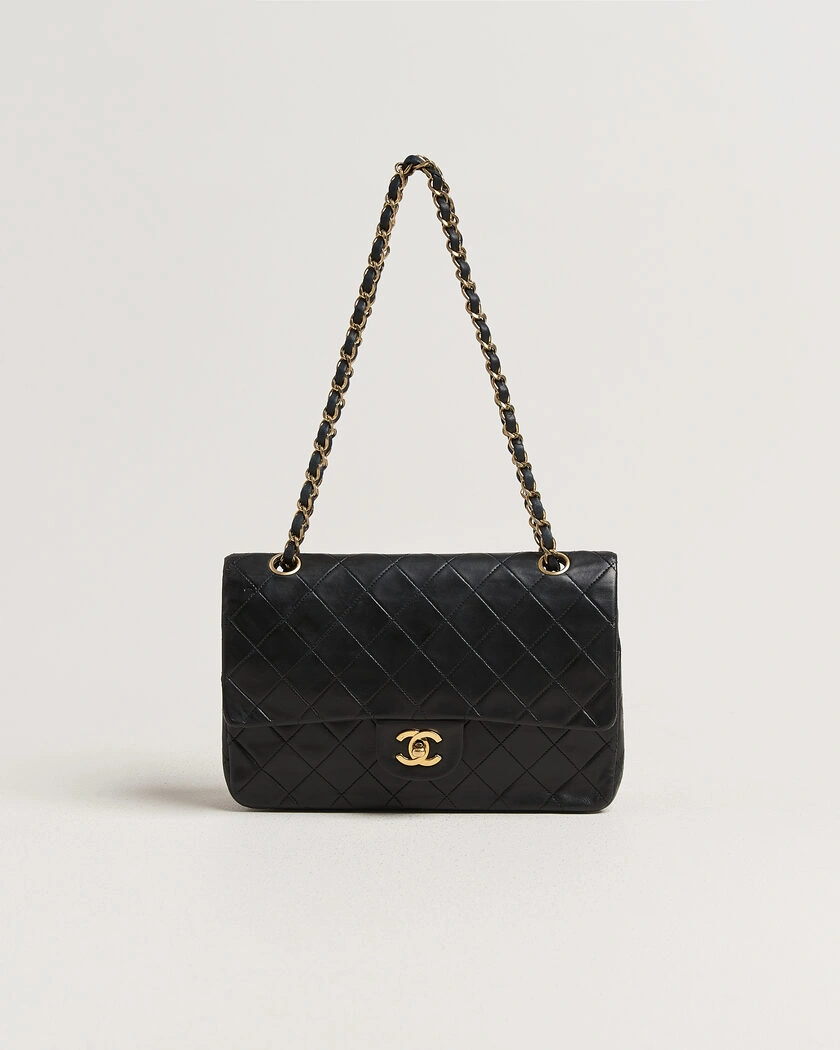 Chanel Pre-Owned Classic Medium Double Flap Bag Lambskin Black – Svart