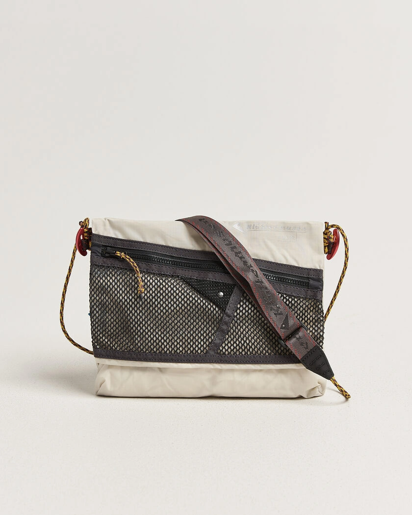 Klättermusen Algir Foldover Bag Putty Grey – Grå
