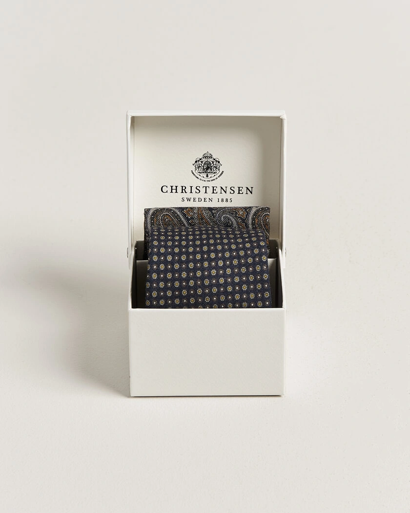 Amanda Christensen Box Set Wool 8 cm Tie And Pocket Square Navy – Blå