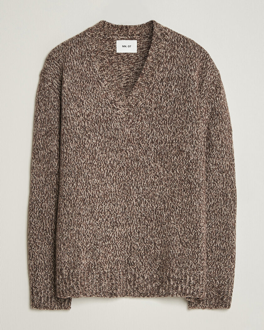 NN07 Flint Wool Knitted V-Neck Deep Truffle – Brun
