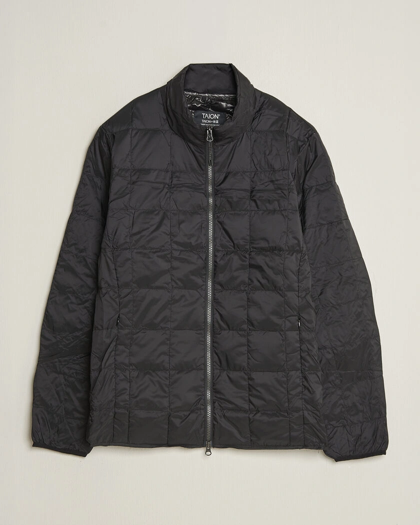 TAION High Neck Full Zip Lightweight Down Jacket Black – Svart