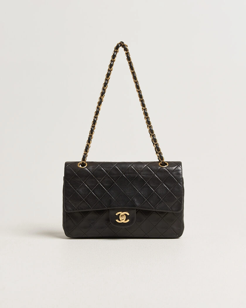 Louis Vuitton Pre-Owned Chanel Pre-Owned Classic Medium Double Flap Bag Lambskin Black – Svart