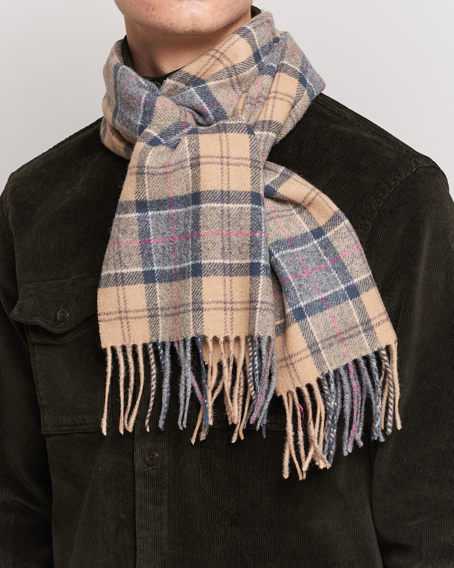 Herr | Värmande accessoarer | Barbour Lifestyle | Tartan Lambswool Scarf Dress