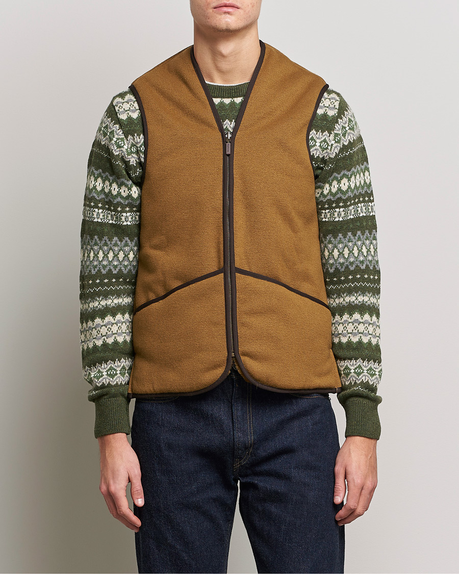 Herr | The Classics of Tomorrow | Barbour Lifestyle | Warm Pile Waistcoat Zip-In Liner Brown